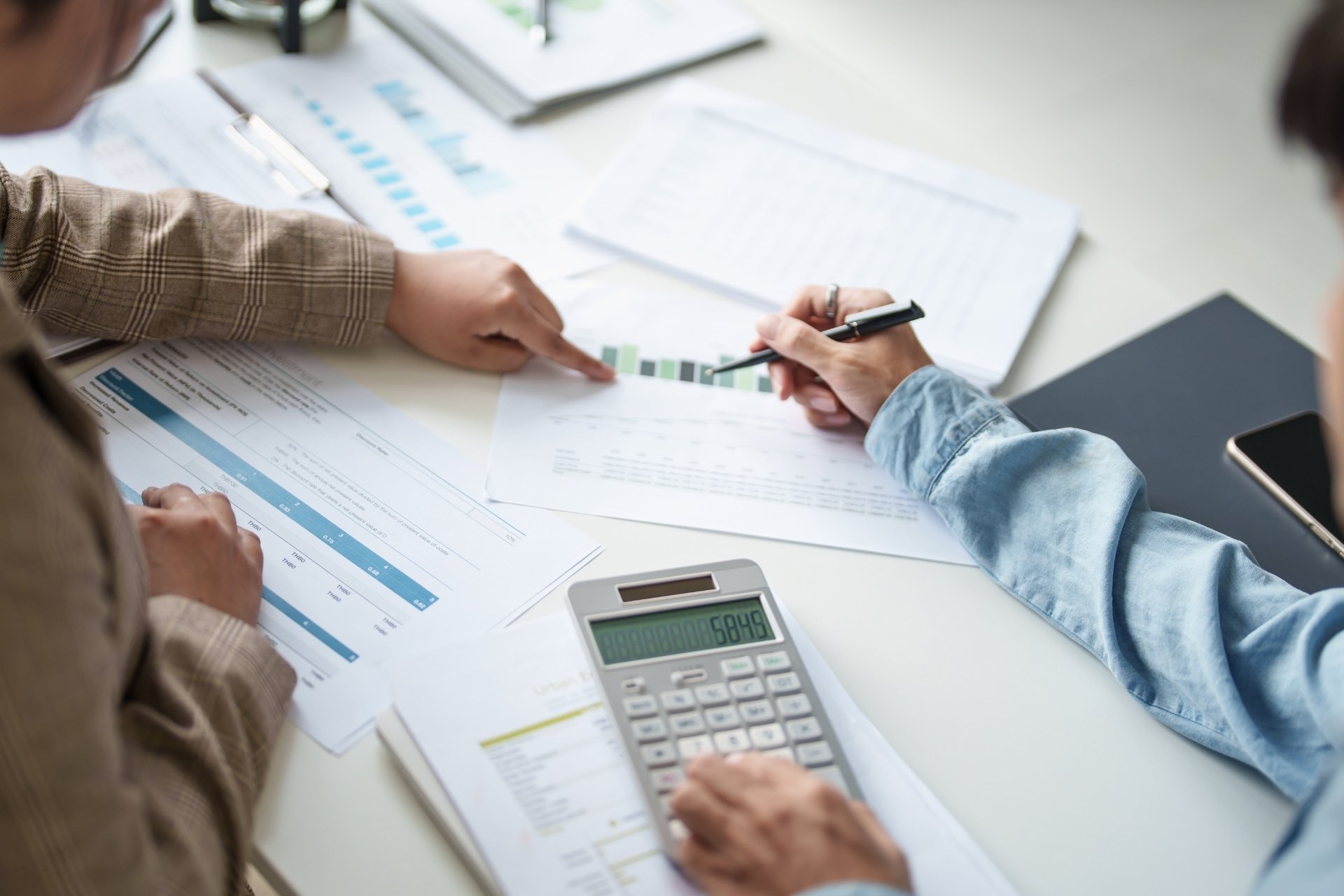 https://www.metalogicdigital.com/wp-content/uploads/2025/05/Payroll-Services2.jpg